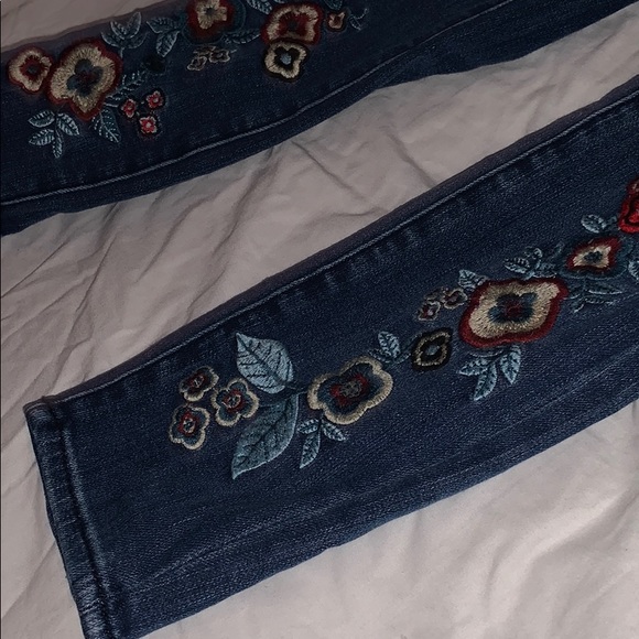 Jeans - Picture 3 of 3